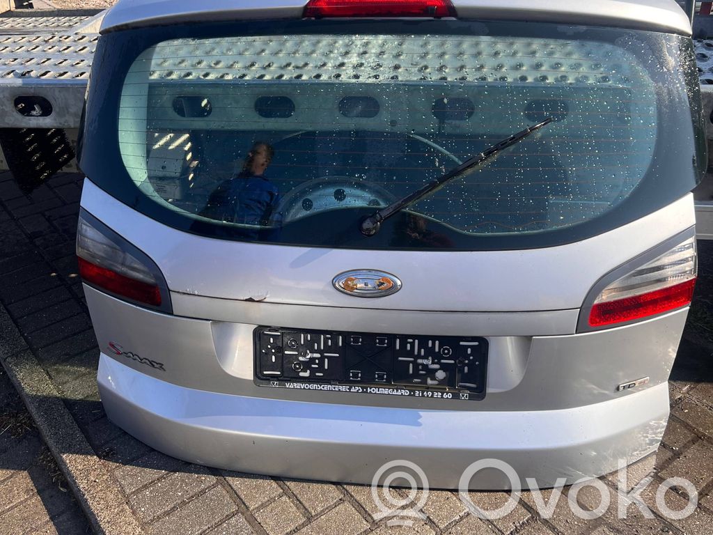 Tailgate/trunk/boot lid