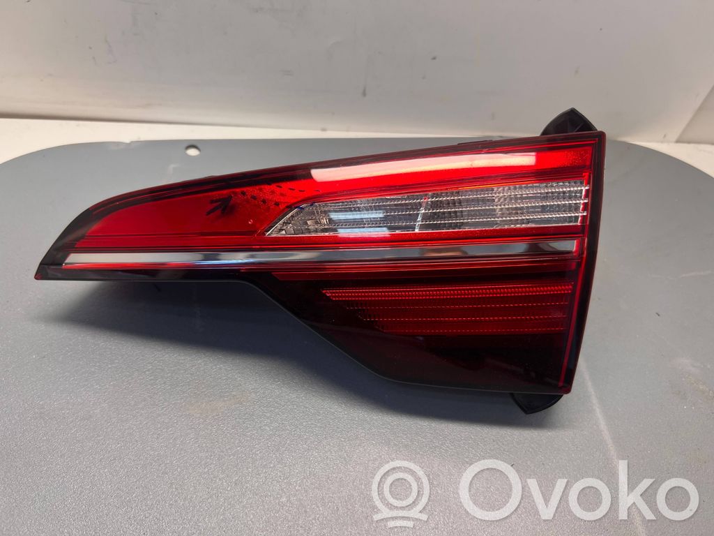 Audi A4 S4 B9 Luci posteriori del portellone del bagagliaio 