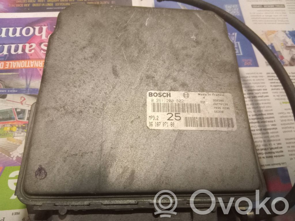 Peugeot 806 Engine control unit/module 