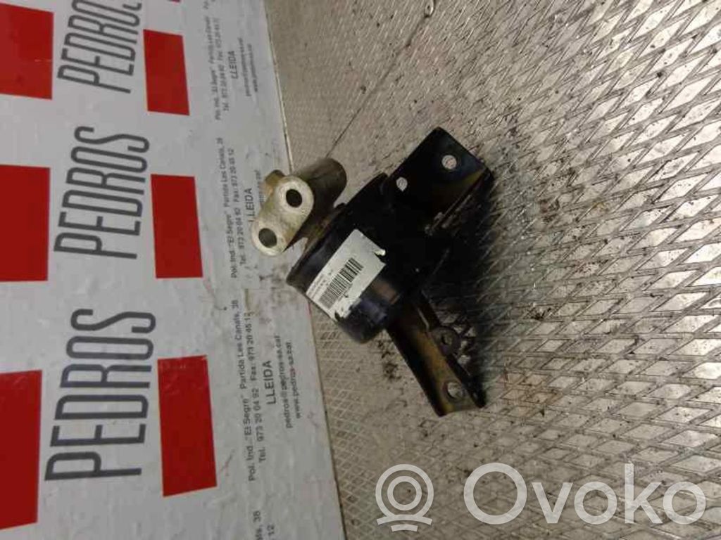 Engine mount bracket   96535411
