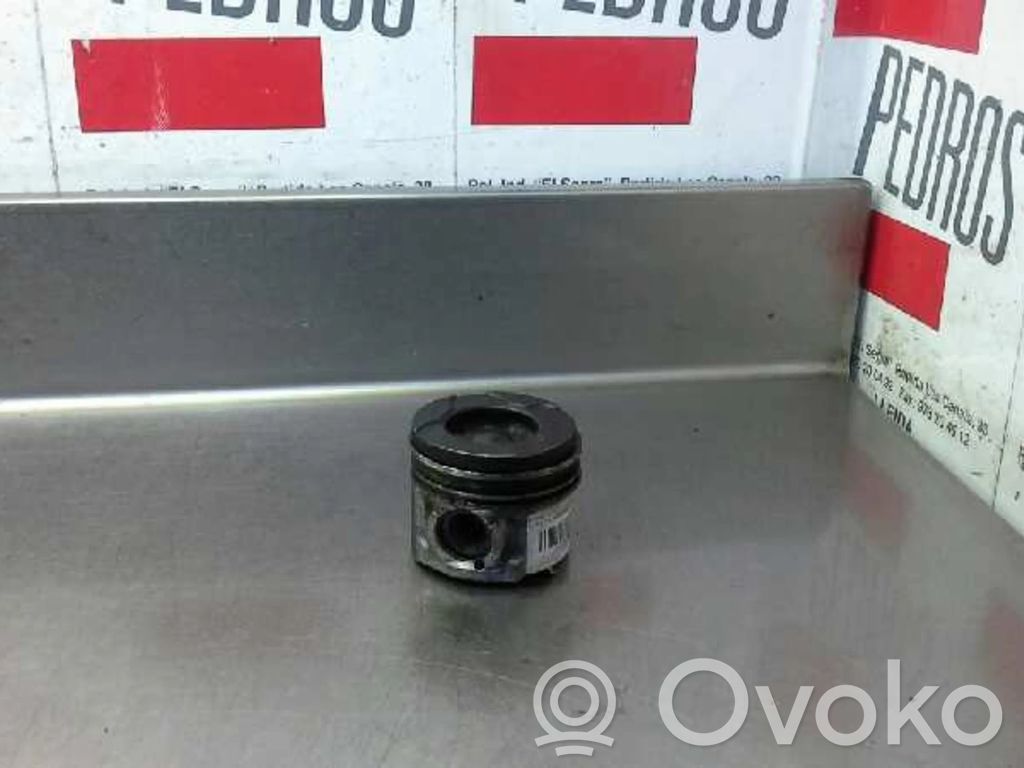 Piston