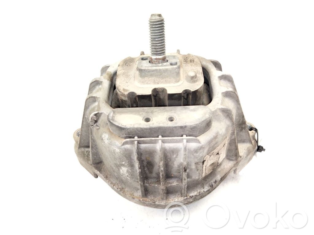 Engine mount bracket   13981112