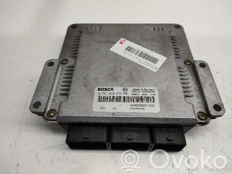 Opel Vivaro Engine control unit/module 