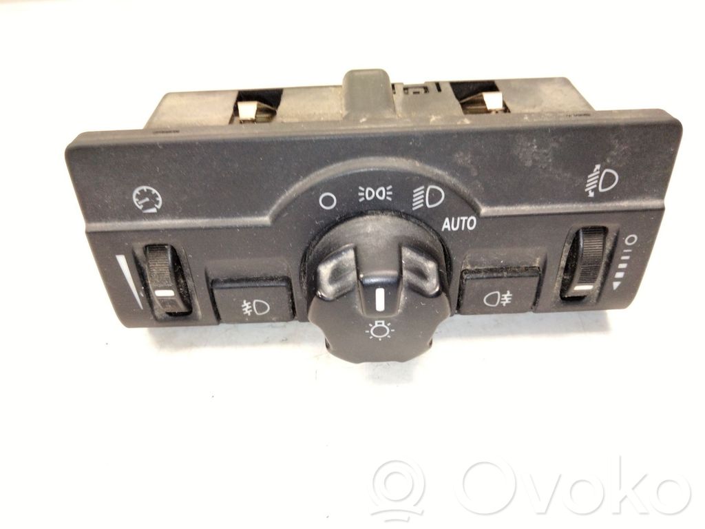 Interruptor de control del panel de luces   6G9N13A024