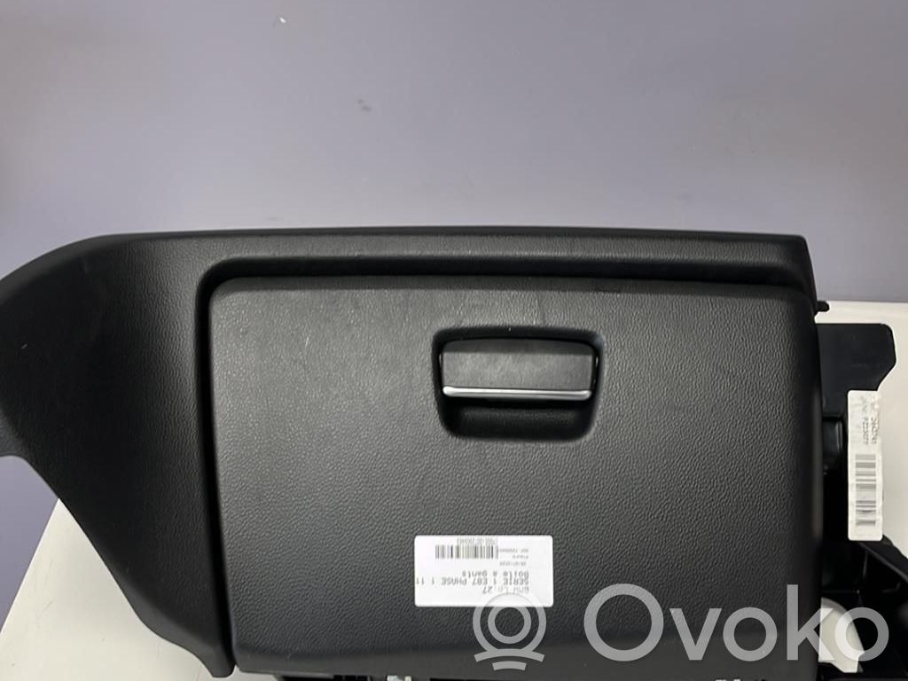 BMW 1 E81 E87 Daiktadėžės (bordačioko) komplektas 