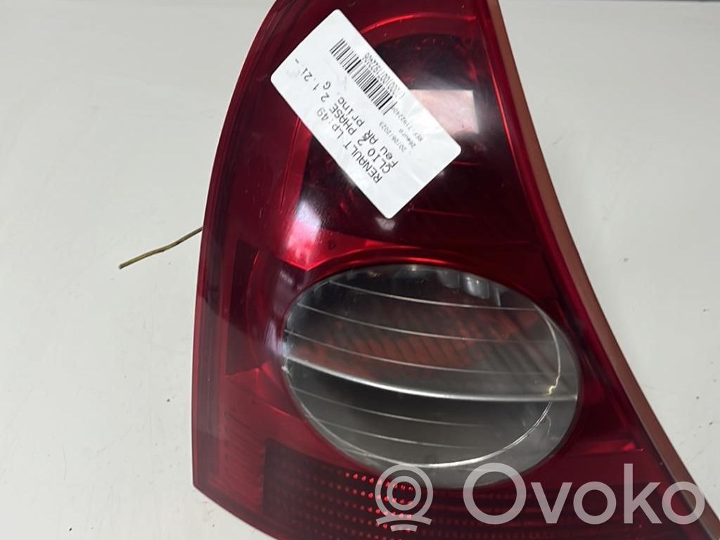 Renault Clio II Aizmugurējais lukturis virsbūvē 