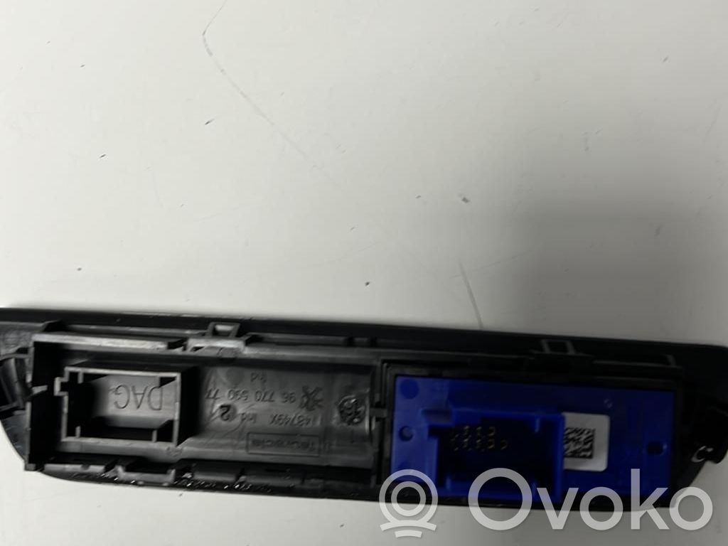 Interruptor del sensor de aparcamiento (PDC)