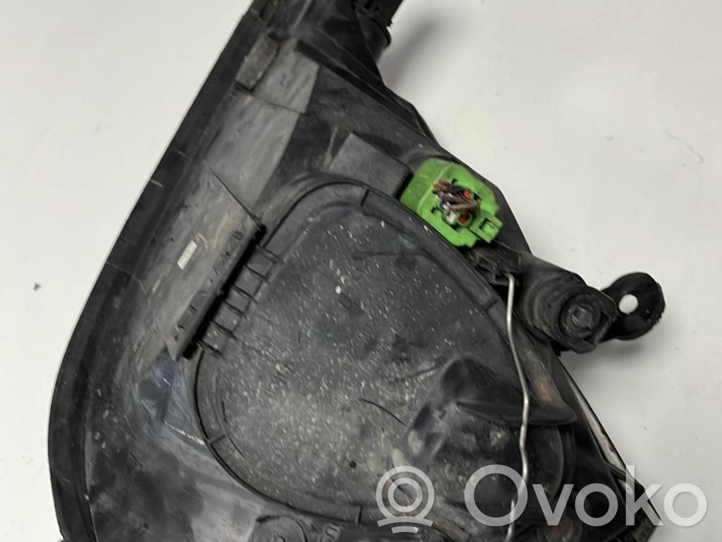 Headlight/headlamp   1079423