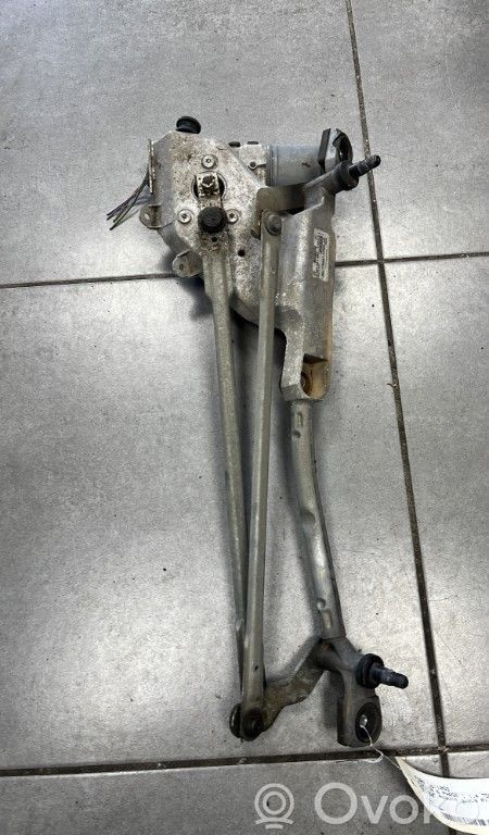 Ford Fiesta Silniczek wycieraczek szyby przedniej / czołowej 