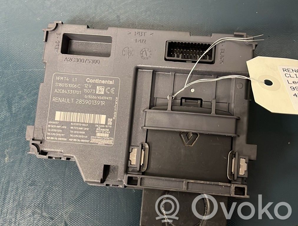 Renault Clio IV Ignition key card reader 