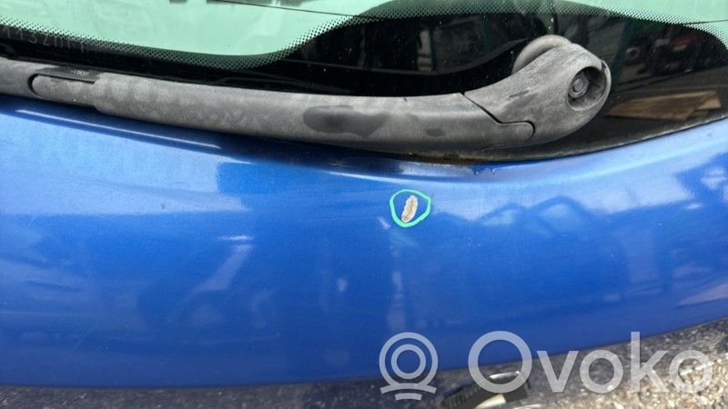 Renault Clio III Couvercle de coffre 