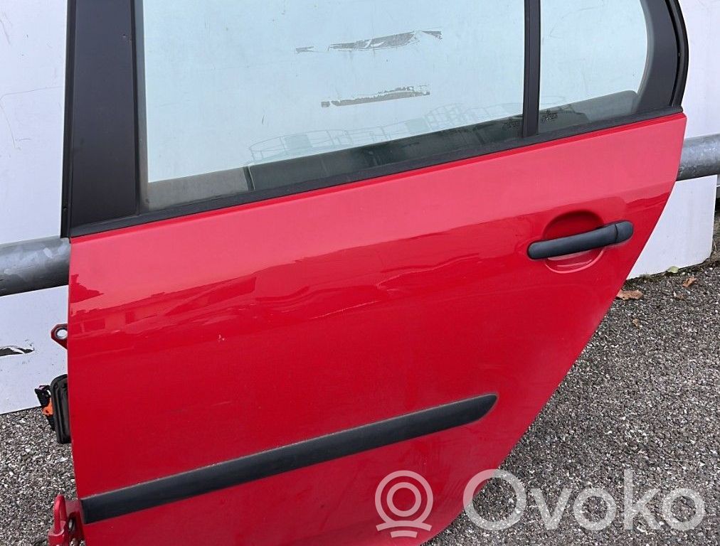 Volkswagen Golf V Puerta trasera 