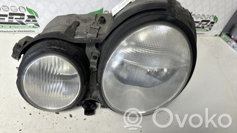 Mercedes-Benz E W210 Phare frontale 