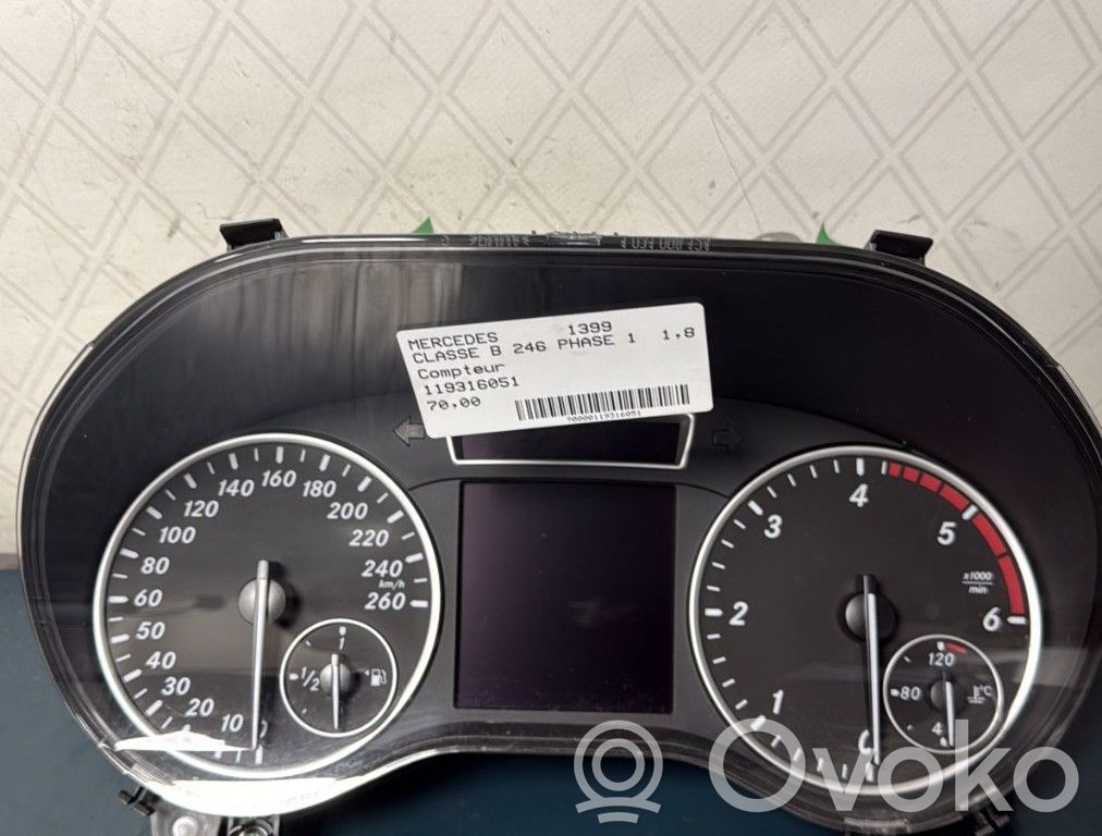 Mercedes-Benz B W246 W242 Vitezometru (grup de instrumente) 