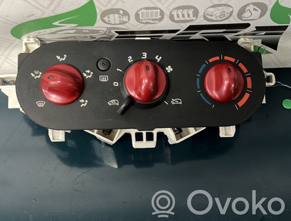 Renault Twingo II Climate control unit 