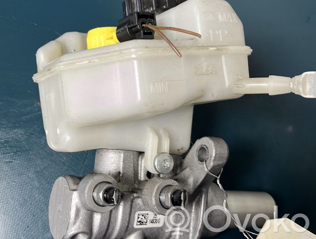 BMW 5 F10 F11 Master brake cylinder 