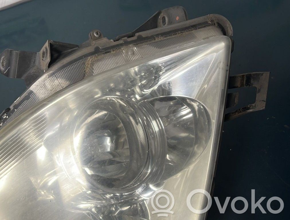 Toyota Corolla Verso E121 Headlight/headlamp 