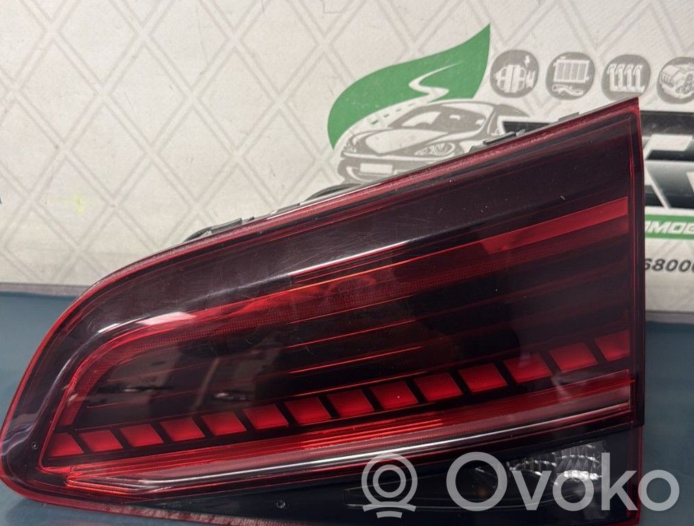 Volkswagen Golf VII Takaluukun takavalot 