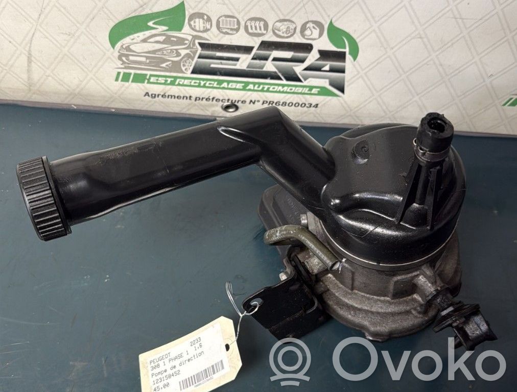 Peugeot 308 Power steering pump 