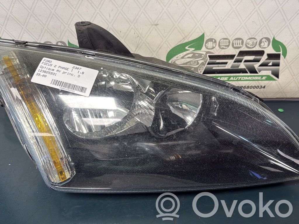 Headlight/headlamp   1480979