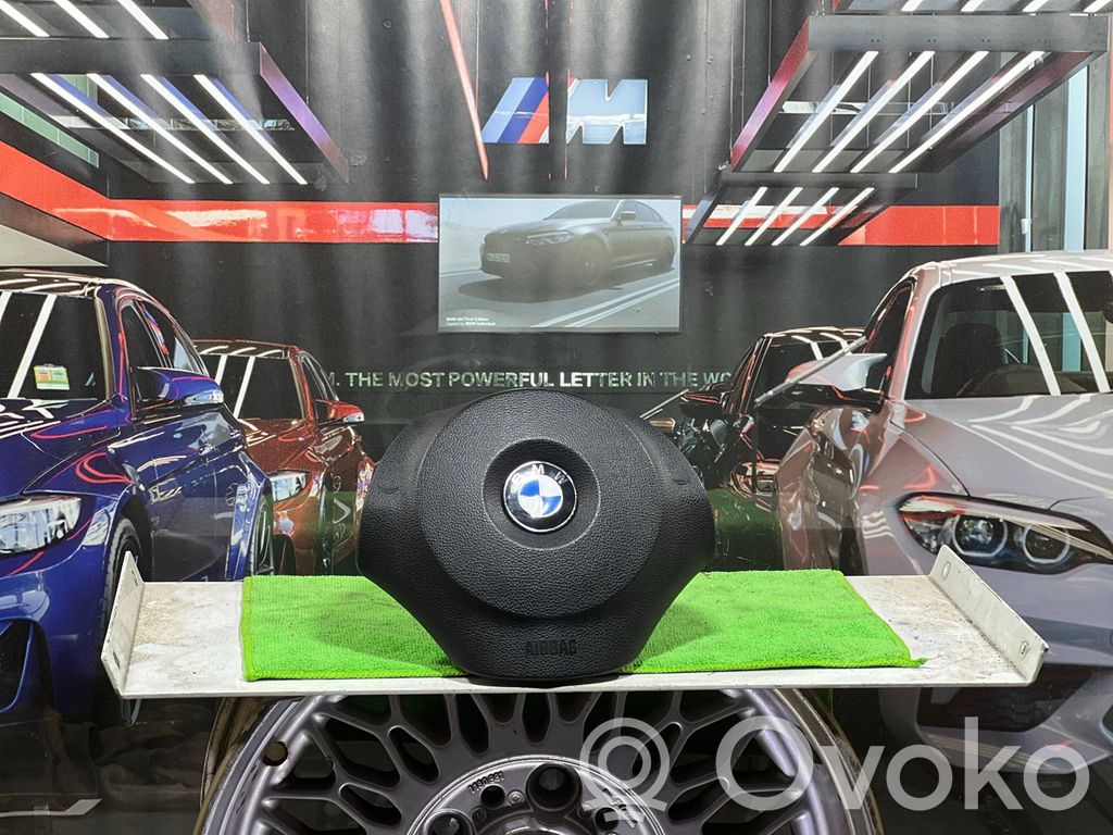BMW 1 E81 E87 Vairo oro pagalvė 