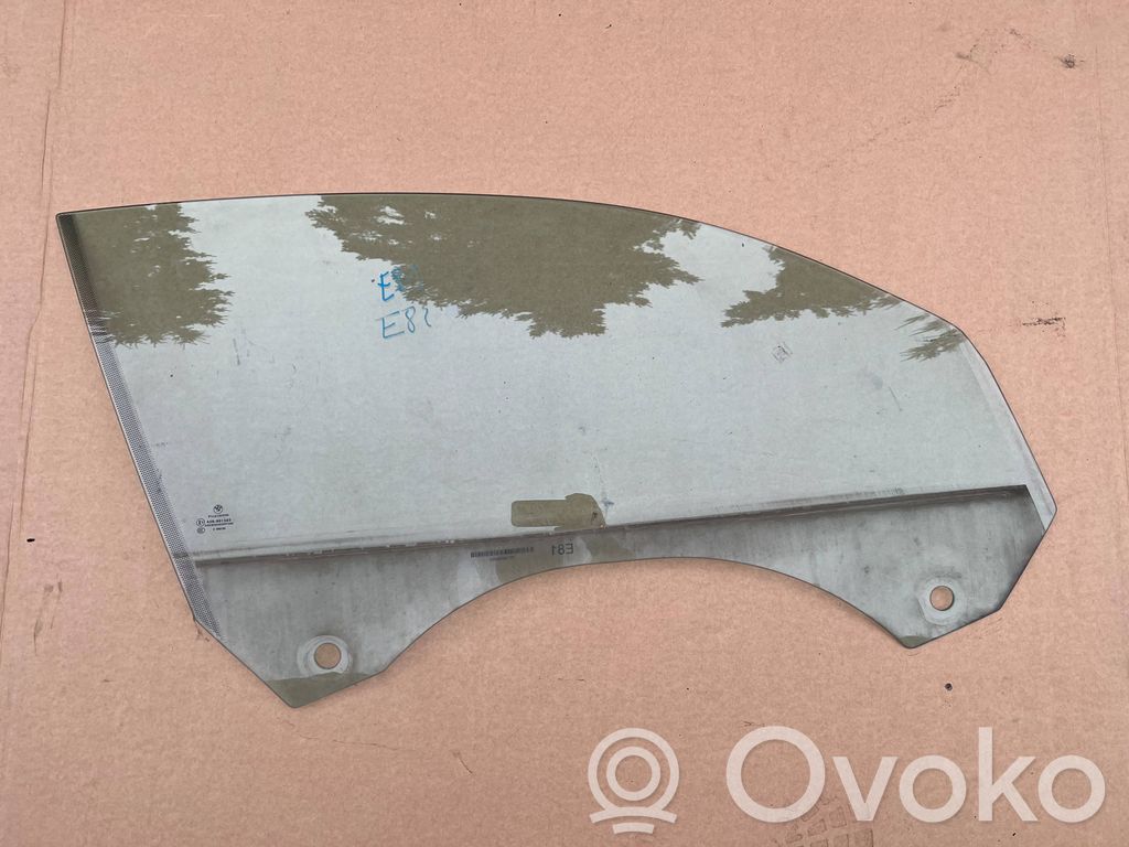 BMW 1 E81 E87 Front door window glass four-door 