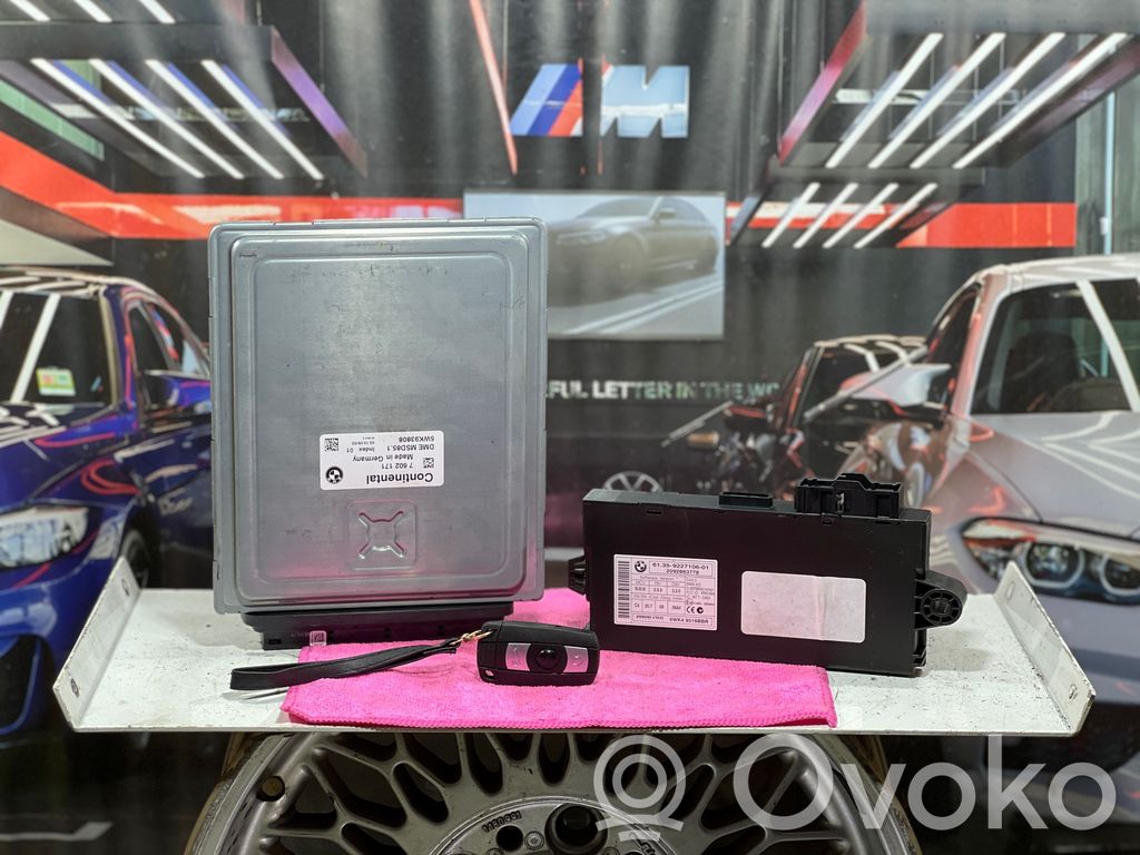 Engine ECU kit and lock set   9227106