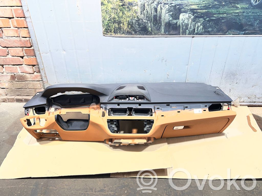 Dashboard   6817572