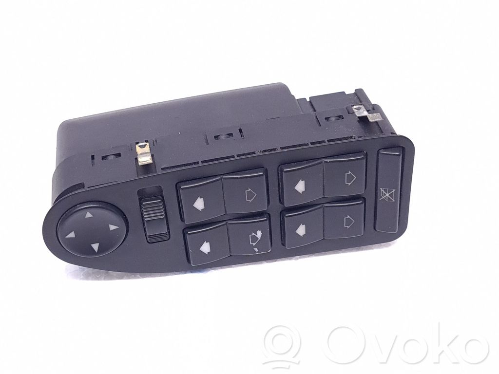 Electric window control switch   61318360885,110187,03725030