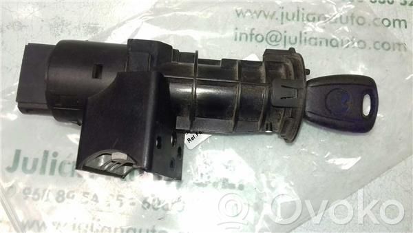 Fiat Punto (188) Virtalukko 