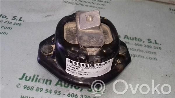 Engine mount bracket   675461302,686235