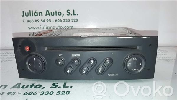 Renault Megane II Panel / Radioodtwarzacz CD/DVD/GPS 