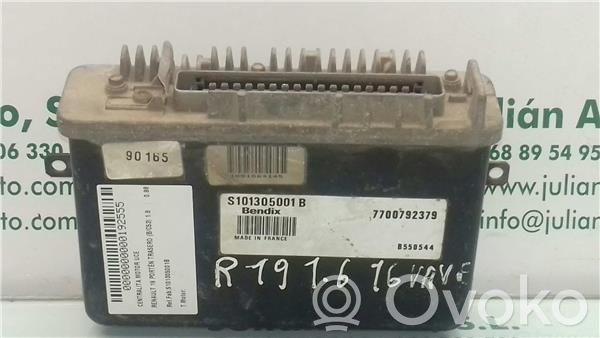 Renault 19 Unité de commande, module ECU de moteur 