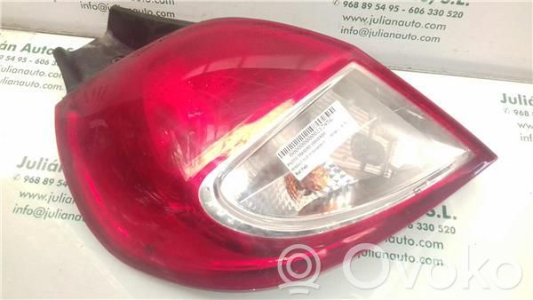 Lámpara de faros/luces traseros