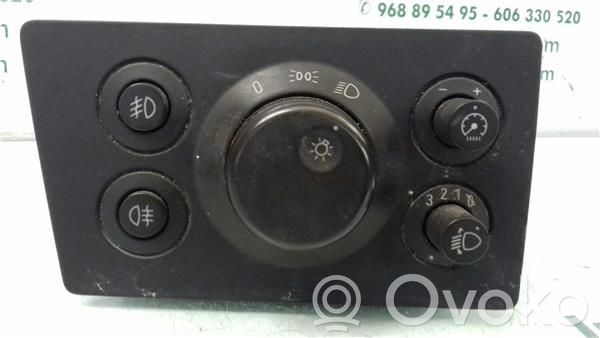 Opel Zafira B Przełącznik świateł 