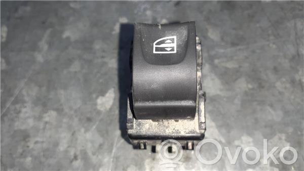 Electric window control switch   254217475R,10023750A