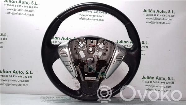 Nissan Note (E12) Steering wheel 