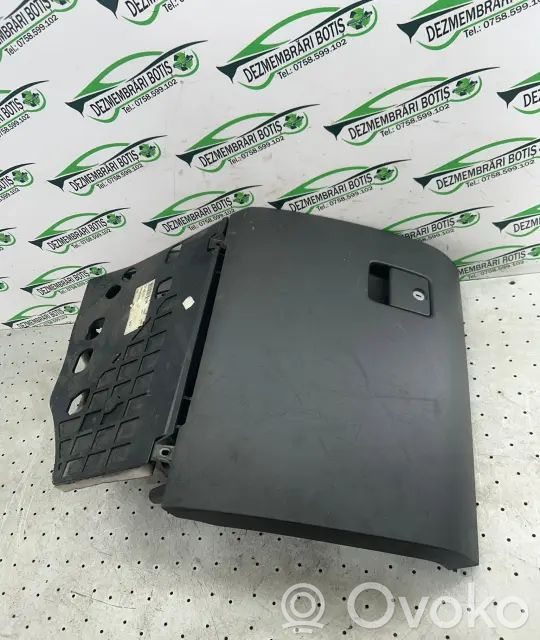 Schowek deski rozdzielczej / Komplet   9181311,Z68QITEQ