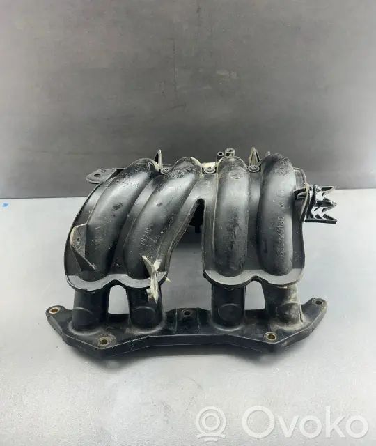 Peugeot 206 CC Colector de admisión 