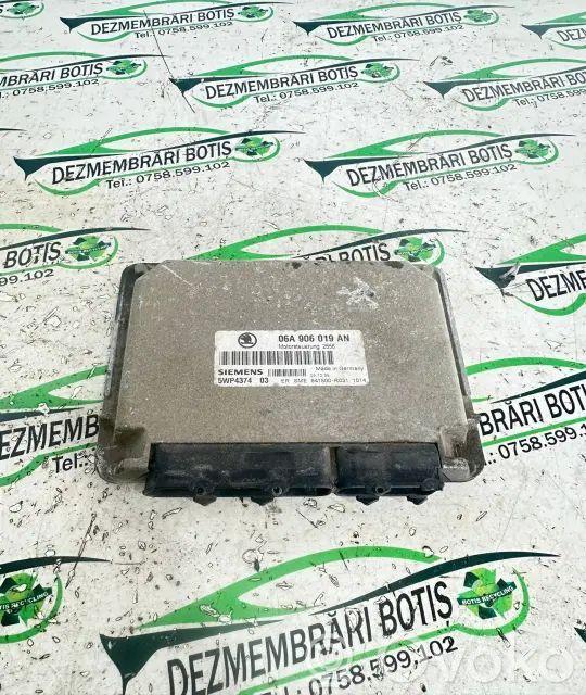 Skoda Octavia Mk1 (1U) Engine control unit/module ECU 