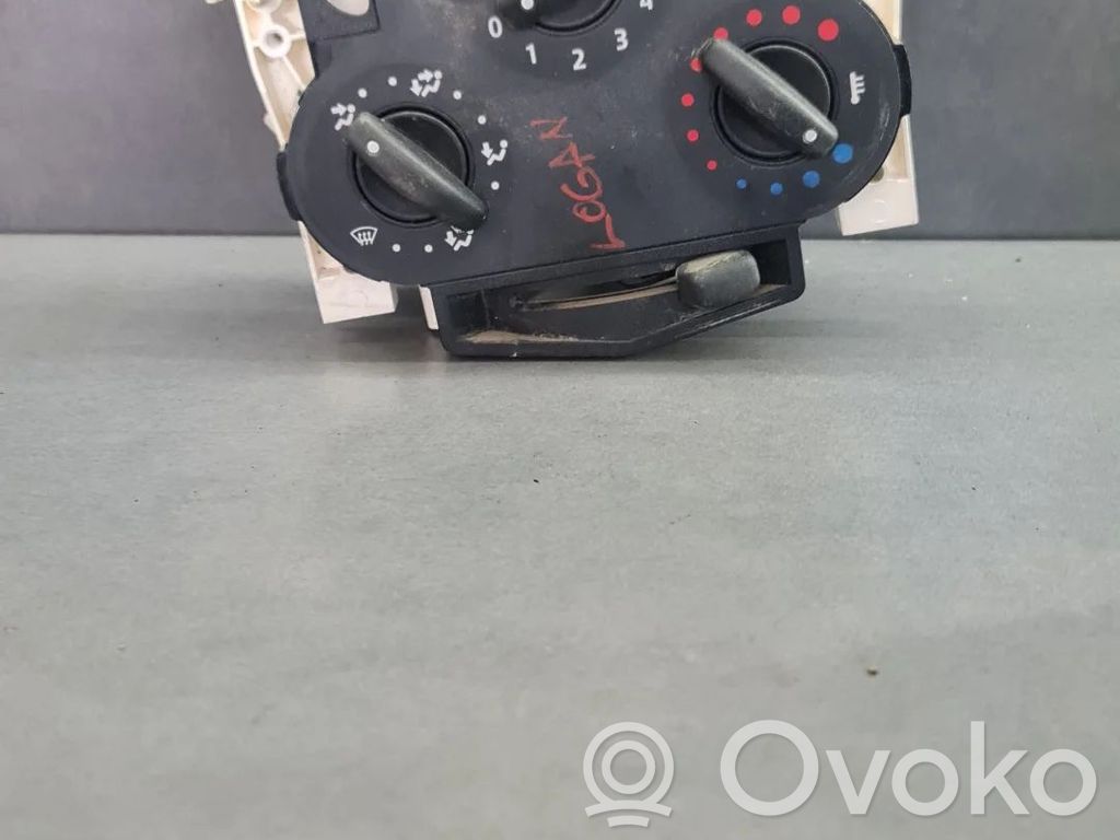 Przycisk / Włącznik klimatyzacji A/C   69570002,QC9AQJ8C