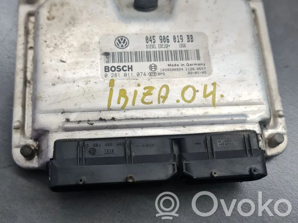 Komputer / Sterownik ECU silnika   045906019BB,DJ1AF2WV
