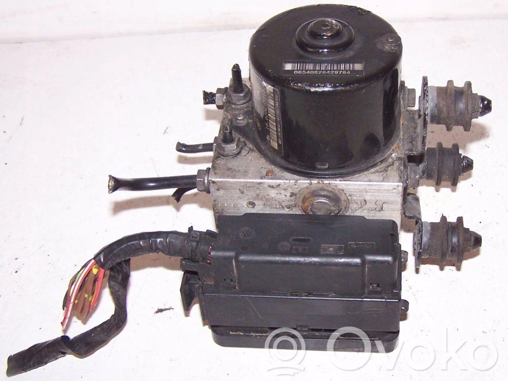Skoda Superb B6 (3T) ABS bloks 