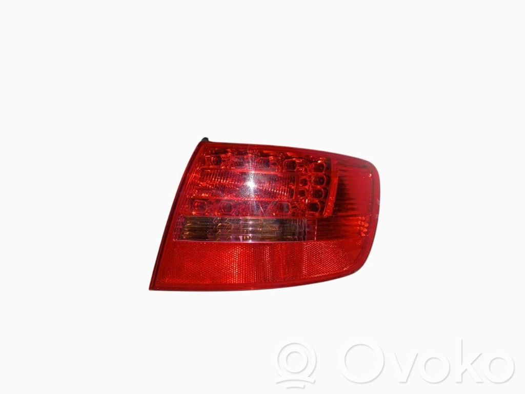 Audi A6 S6 C6 4F Lampă spate în caroserie 