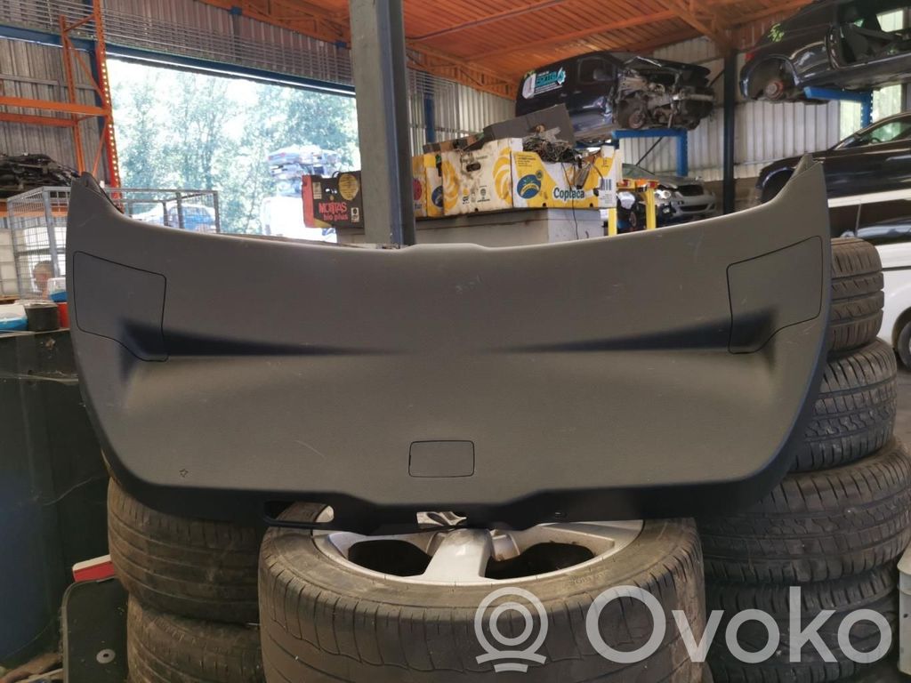 Trunk/boot lower side trim panel