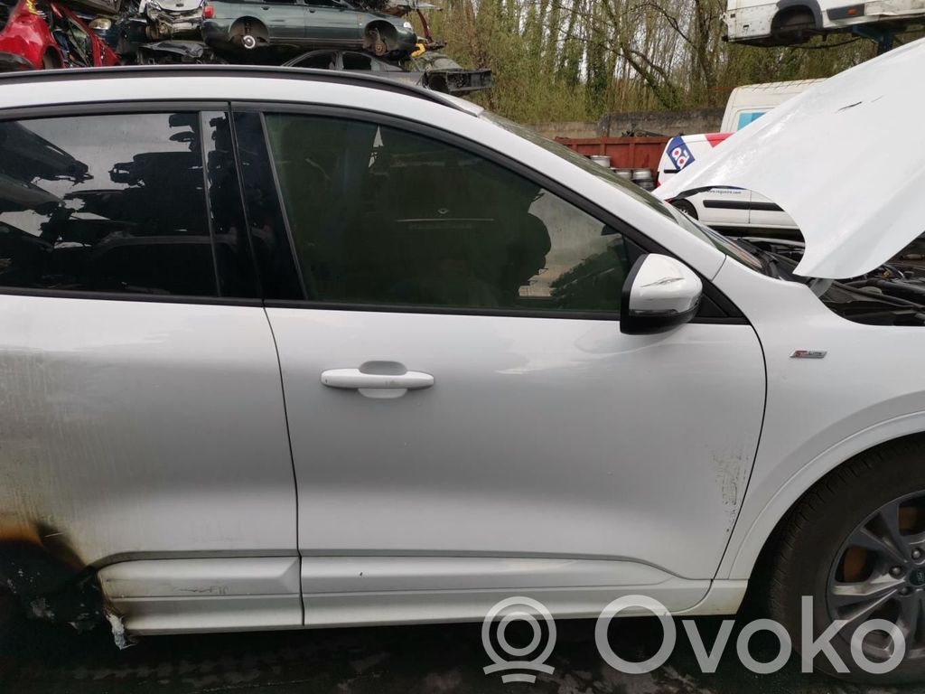 Ford Kuga II Priekinės durys 