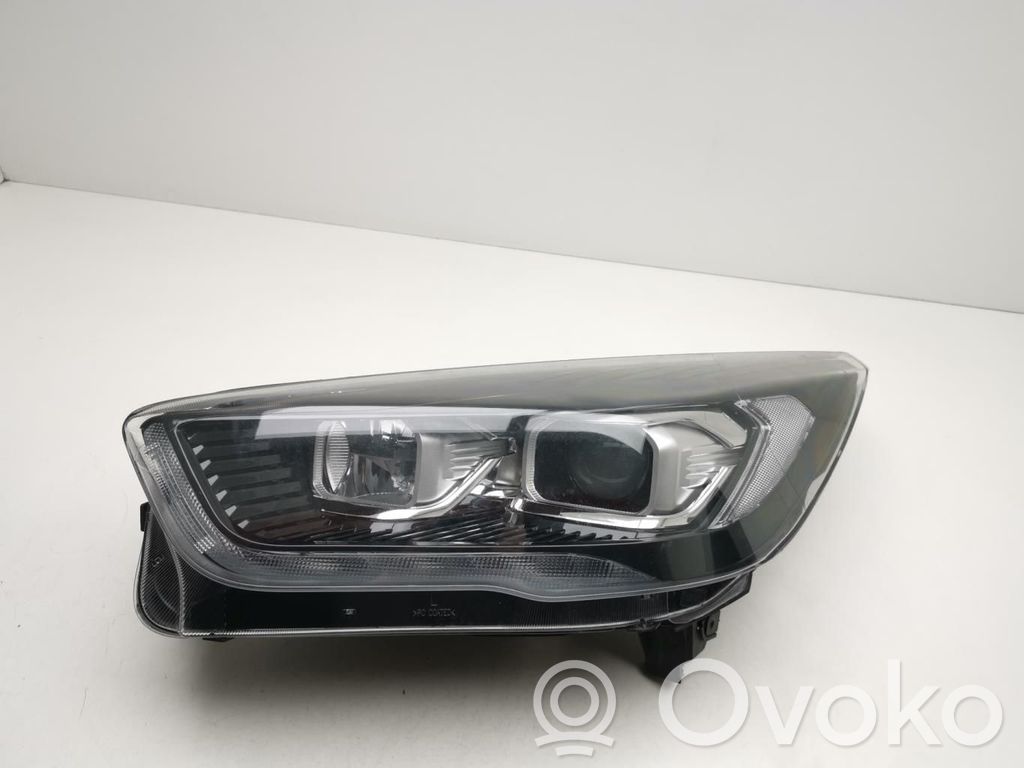 Ford Kuga I Phare frontale 