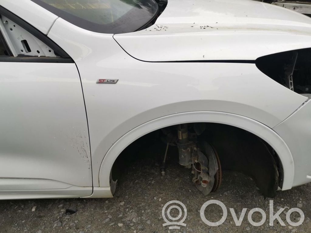 Ford Kuga II Priekšējā arka 
