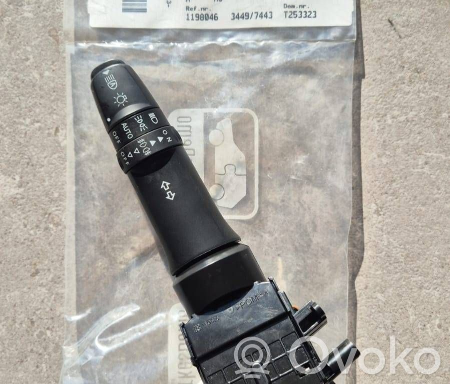 Mitsubishi Outlander Interruptor de luz 