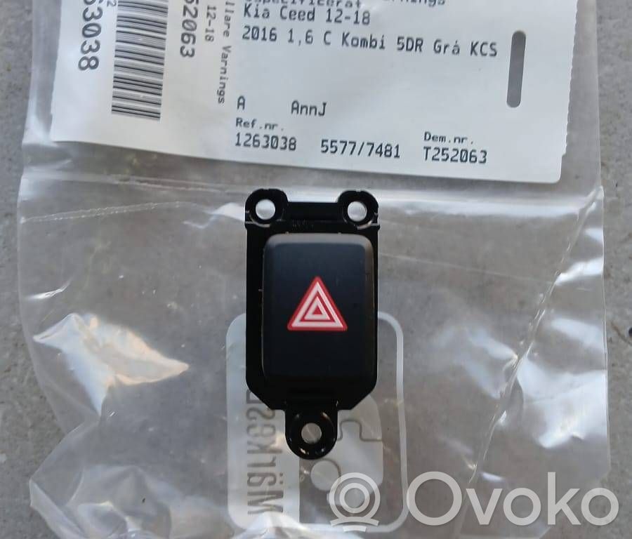 KIA Ceed Hazard light switch 